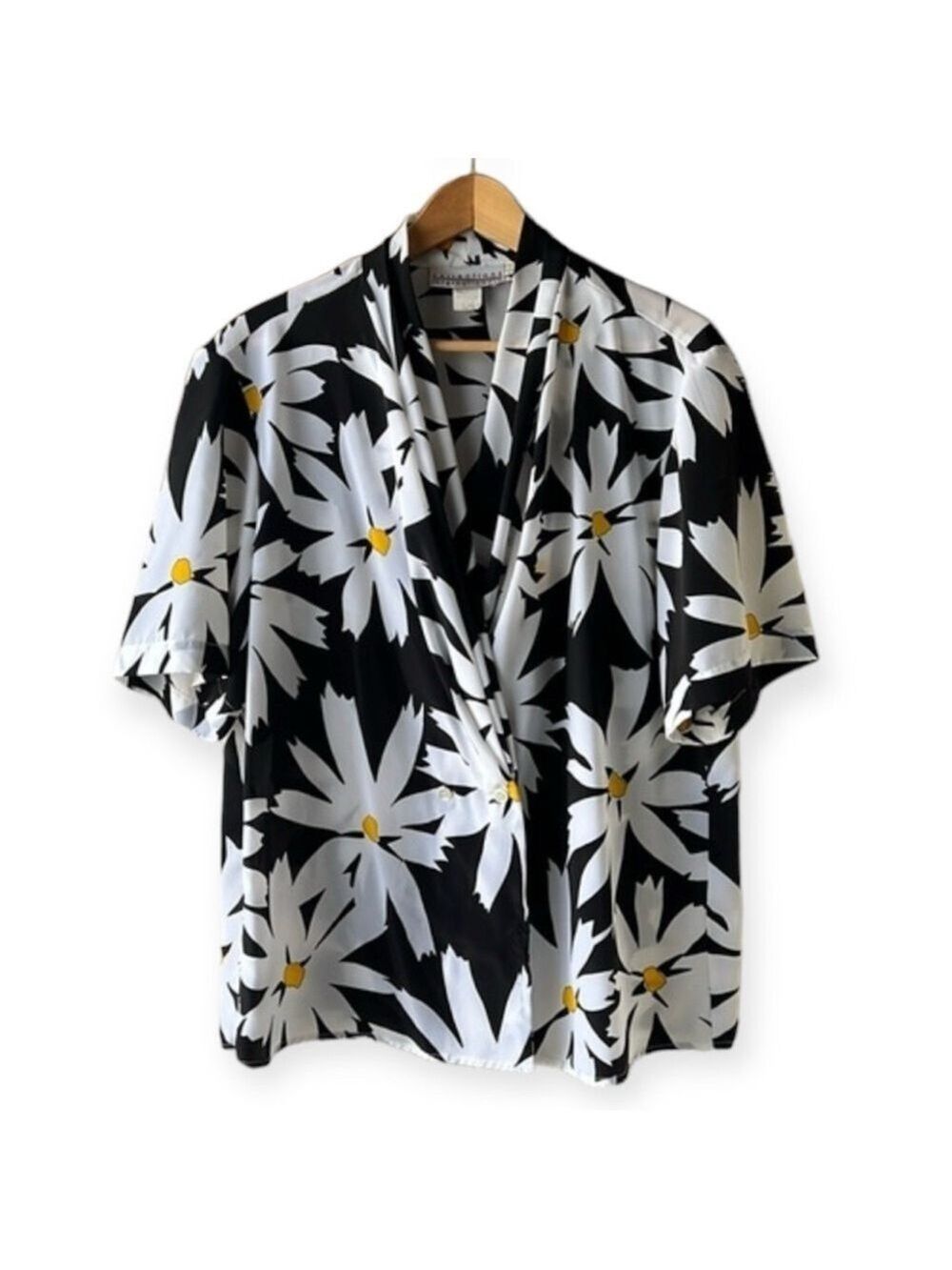 Collections Internationale Black and White Floral Light Jacket Size 16